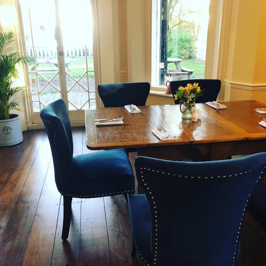 The Alverbank Hotel Gosport Ngoại thất bức ảnh